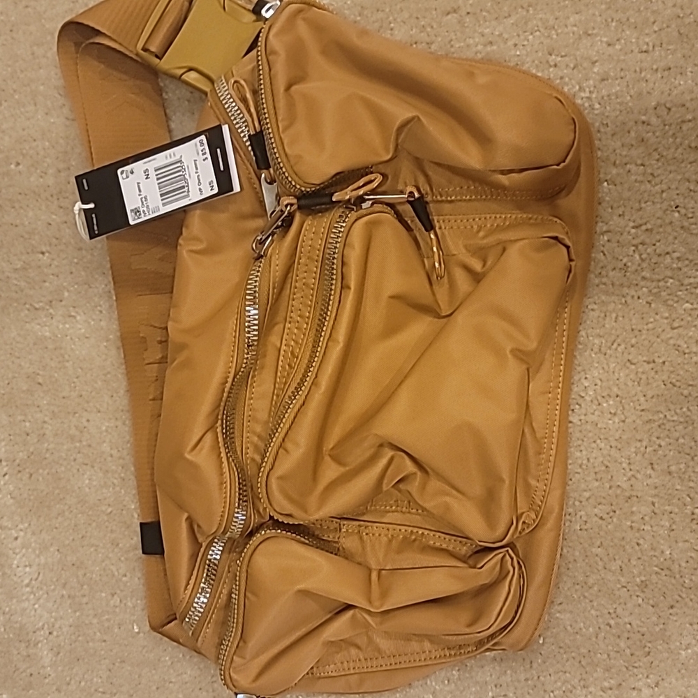 Adidas Ivypark oversized fanny,brown/tan brand new with tags